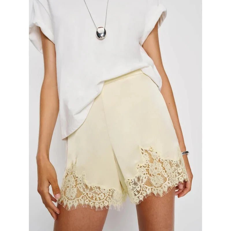 SOERA Fiora Satin Shorts - Shorts - Beige S