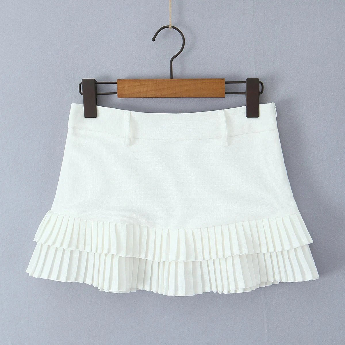 SOERA Bella Low - Waist Pleated Mini Skirt - Skirt - White XS