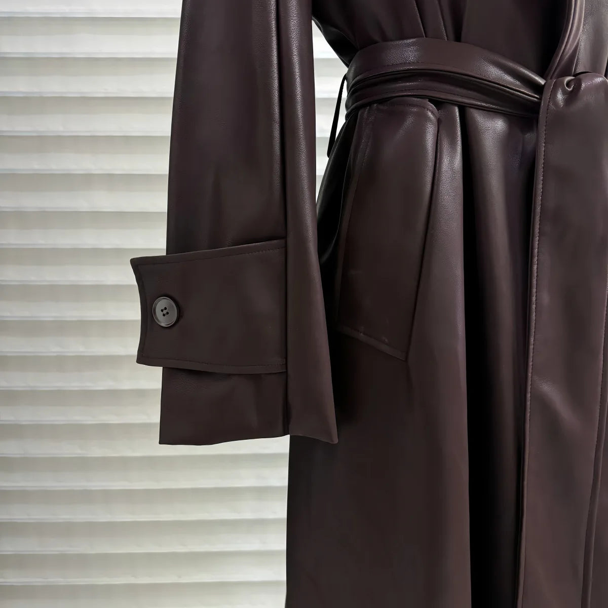 Elegant Long PU Leather Trench Coat for Women - Stylish Winter Outerwear 4