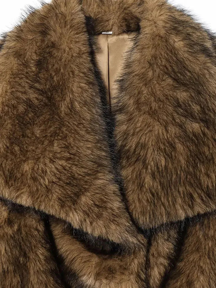 Womens Faux Fur Coat - Stylish Autumn Jacket with Long Sleeves and Loose Fit 4