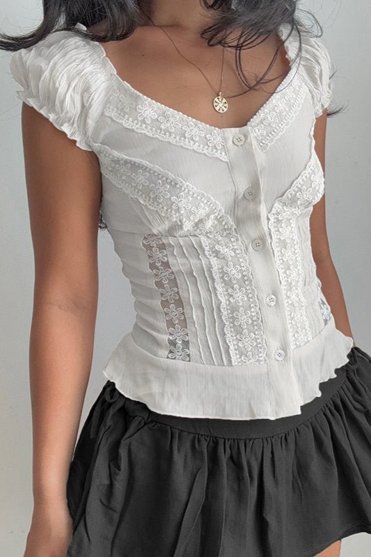 SOERA Gelyn Button Front Puff Lace Blouse - Blouses - jO1776026011576151317 L