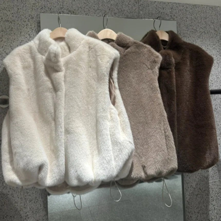 SOERA Amalia High Neck Faux Fur Vest - Jackets - 3256810156716791-;yh1766488746436091088 White