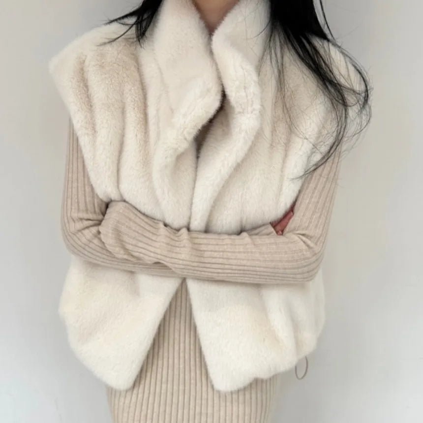 SOERA Amalia High Neck Faux Fur Vest - Jackets - 3256810156716791-;yh1766488746436091088 White